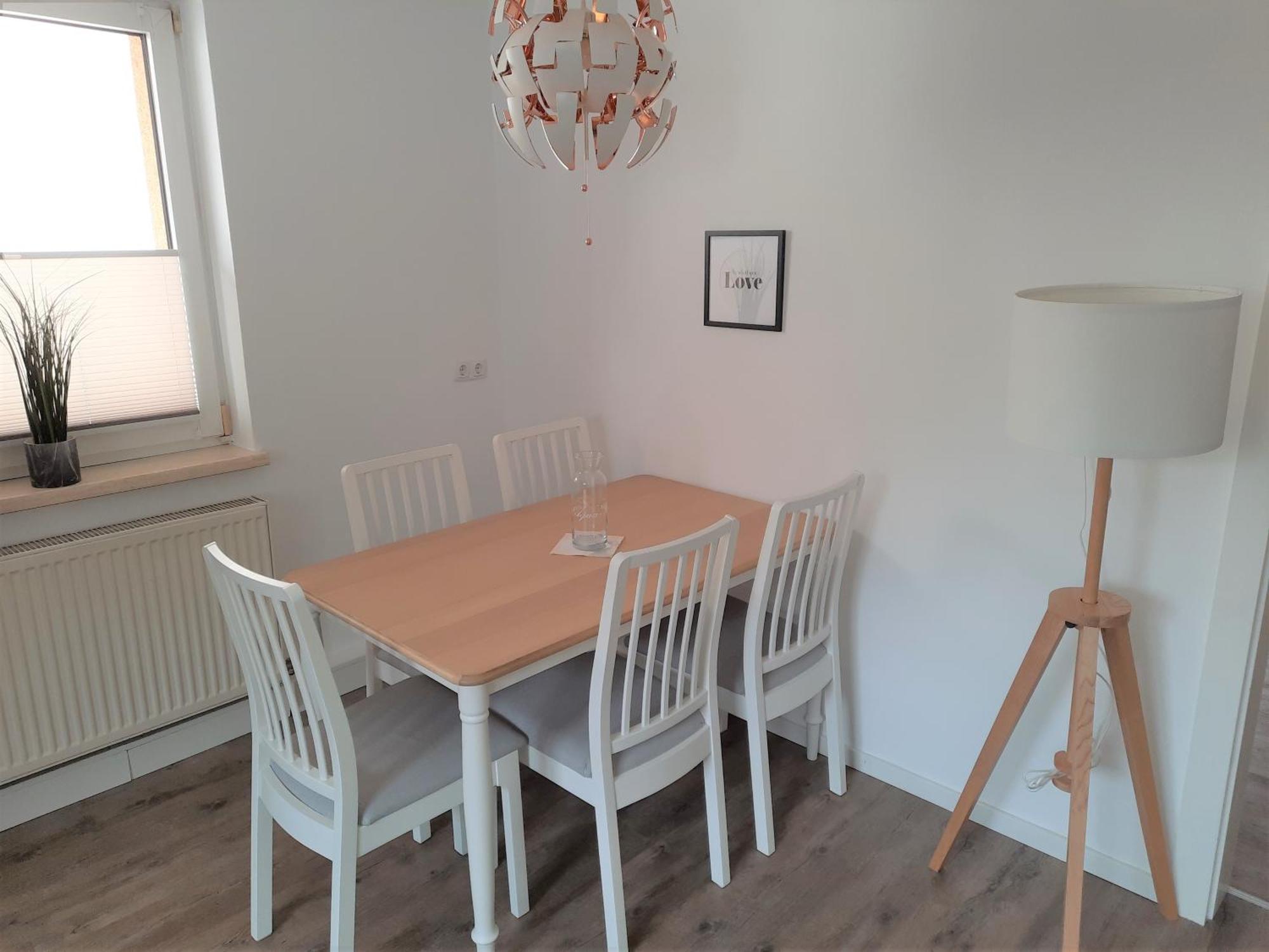 Ferienwohnung Im Zentrum Mit Balkon Und Parkplatz غموندين المظهر الخارجي الصورة